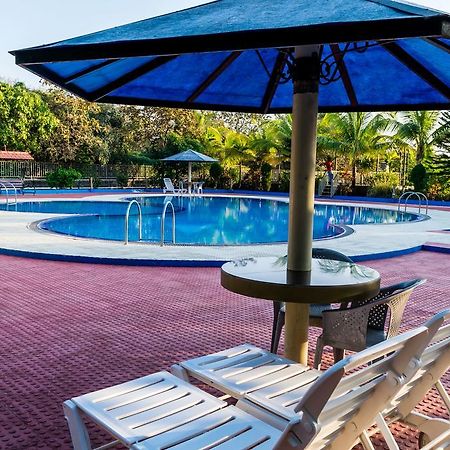 อมิธารา รีสอร์ต Hotel ชาซันเกอร์ ภายนอก รูปภาพ
