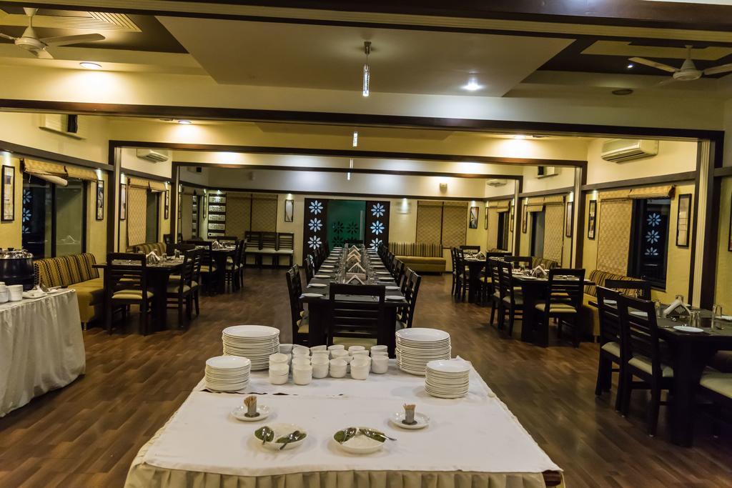 อมิธารา รีสอร์ต Hotel ชาซันเกอร์ ภายนอก รูปภาพ