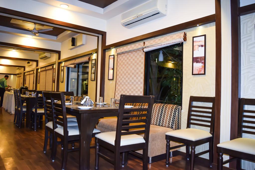 อมิธารา รีสอร์ต Hotel ชาซันเกอร์ ภายนอก รูปภาพ