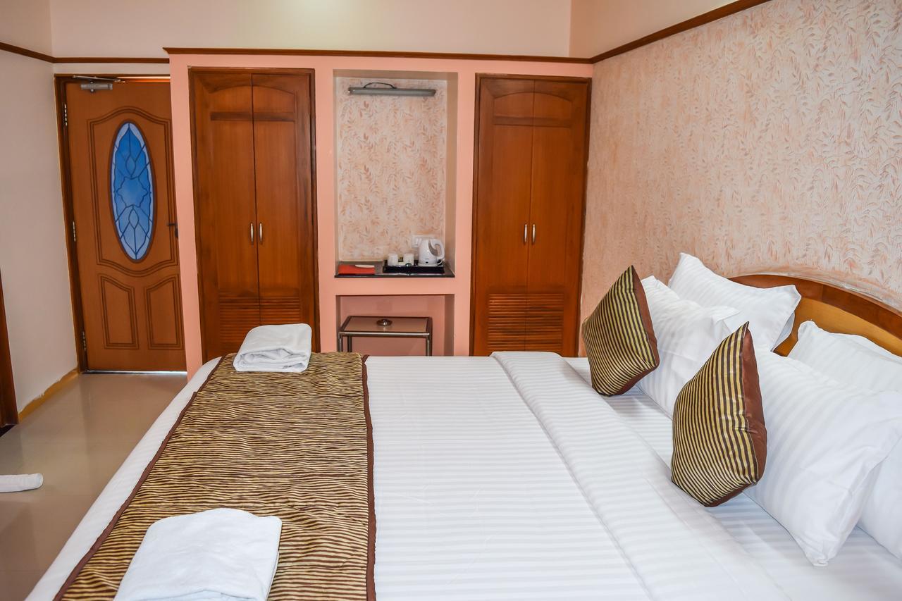 อมิธารา รีสอร์ต Hotel ชาซันเกอร์ ภายนอก รูปภาพ