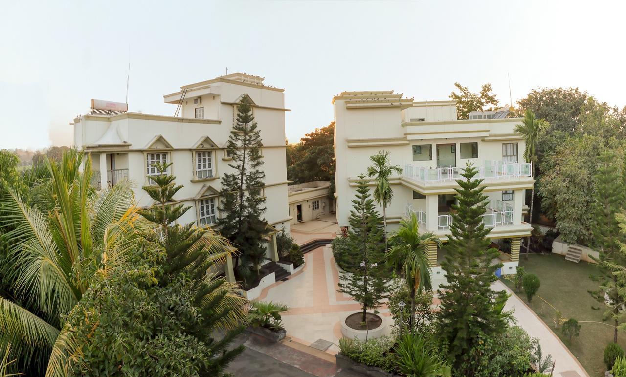 อมิธารา รีสอร์ต Hotel ชาซันเกอร์ ภายนอก รูปภาพ