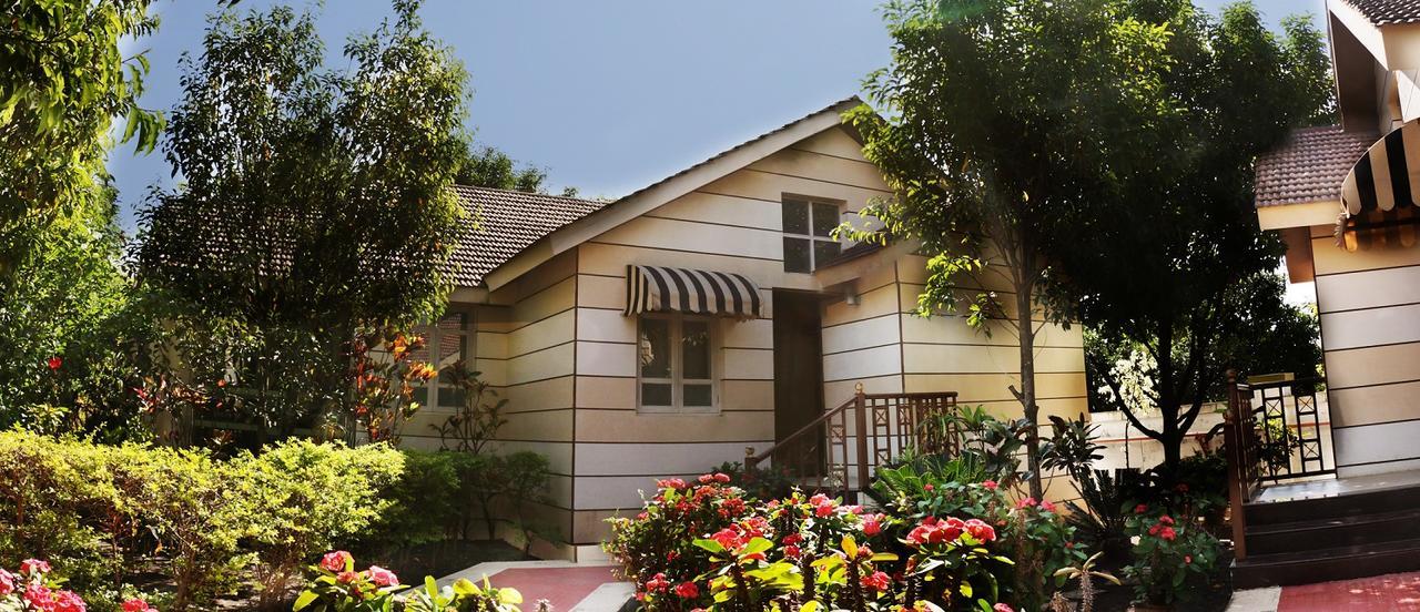 อมิธารา รีสอร์ต Hotel ชาซันเกอร์ ภายนอก รูปภาพ
